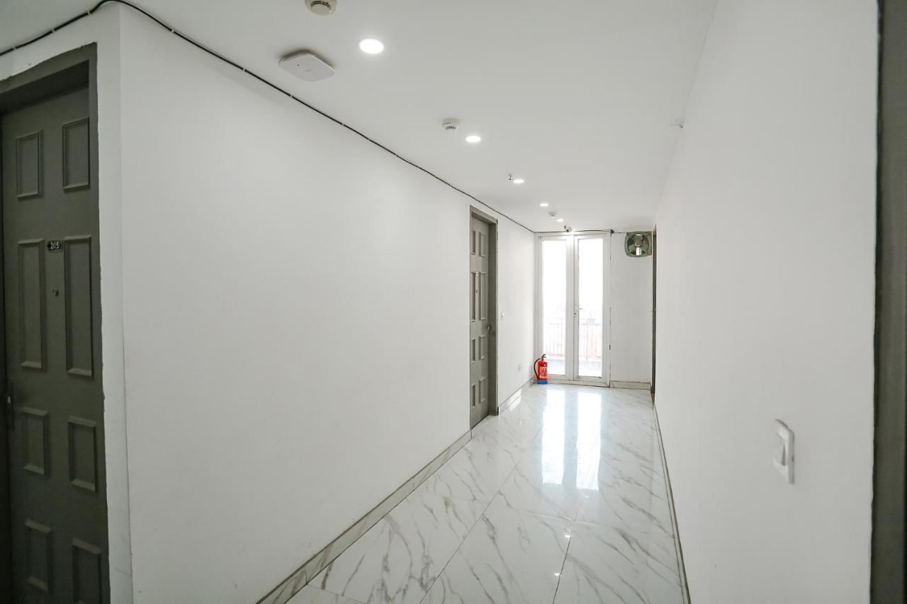 Fabhotel Vat - Meera Bagh 德里 外观 照片