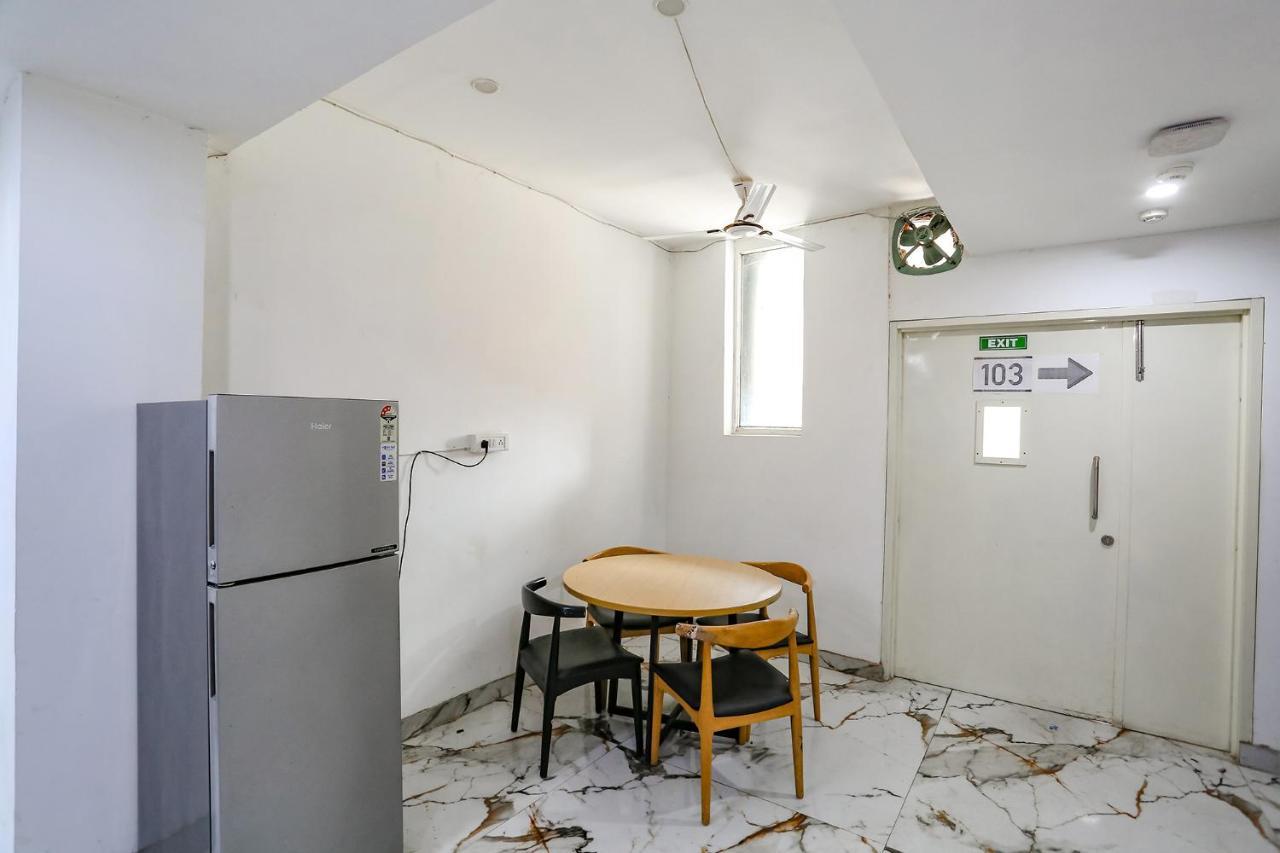 Fabhotel Vat - Meera Bagh 德里 外观 照片